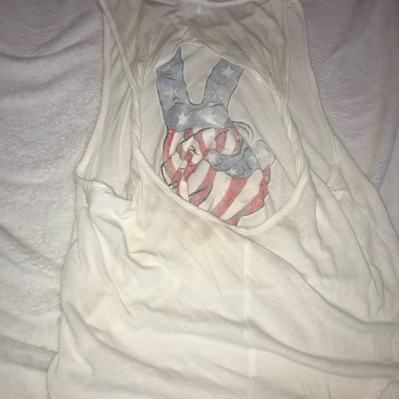 Sheer twist back tank - Picture 5 of 6